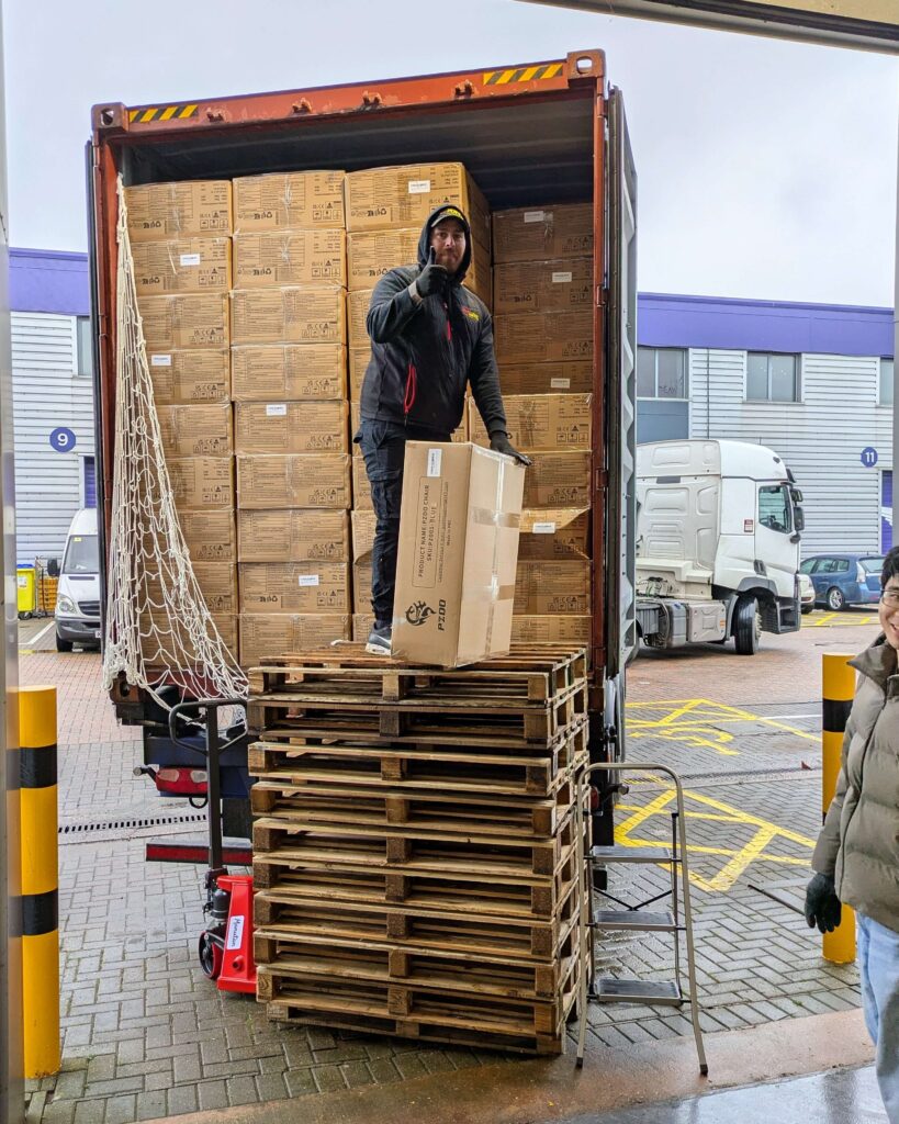Commercial storage unloading and pallet delivery service in Birmingham