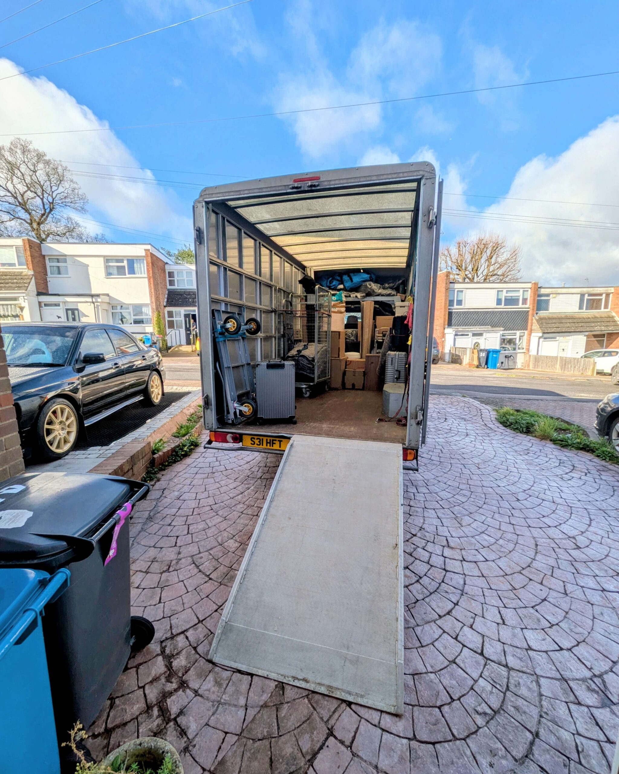 House removals West Bromwich – careful loading and secure transport